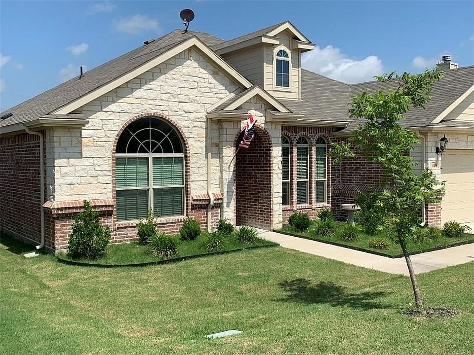 1st image of 400 Jennie Marie Cir