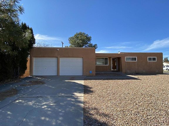 2nd image of 9925 Chapala Dr NE