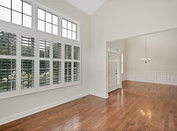 5th image of 12 Goldman Court