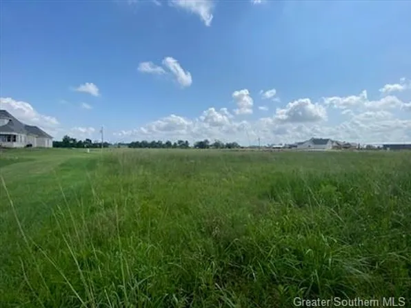1067 Zoes Ct, Lake Charles, LA 70605