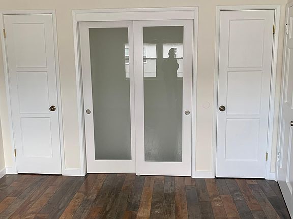 5th image of 4401 E Division St APT 5
