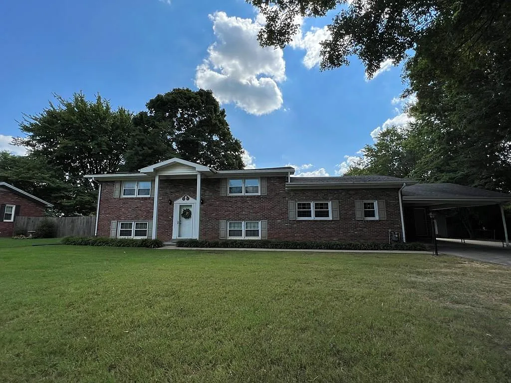 103 S Sunset Cir photo 1