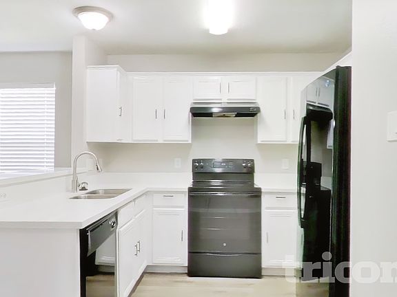 4th image of 1016 Deerpass Dr