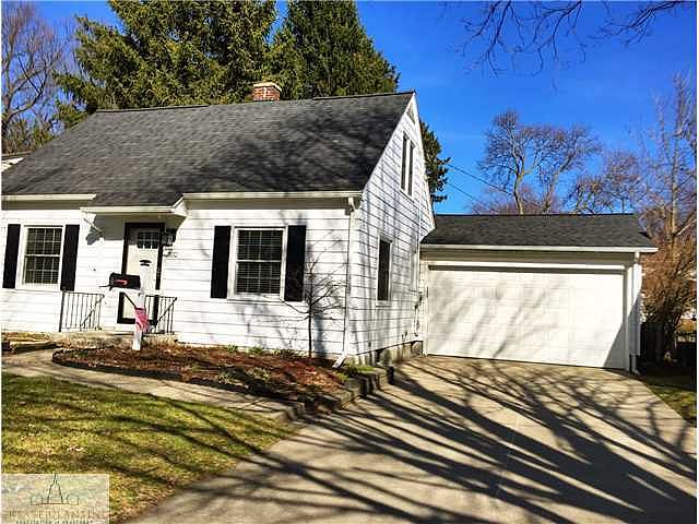 1st image of 302 E Highland Ave