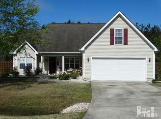 663 Pine Branches Cir, Belville, NC 28451