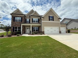 76 Hidden Fields Way, Hoschton, GA 30548