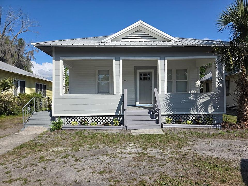 1st image of 205 S 13th St