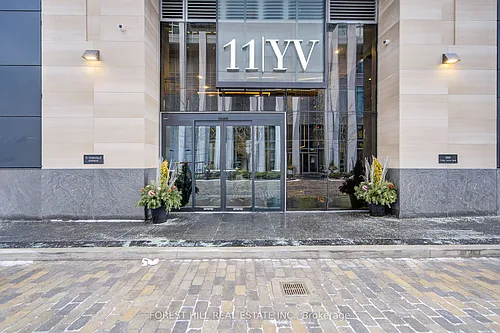 11 Yorkville Ave #1003 Photo 1