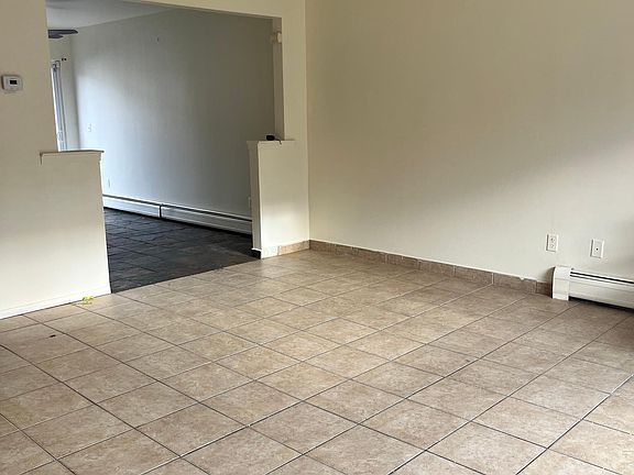 3rd image of 111 Beach St APT B