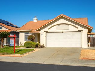 954 Iron Dr, Vacaville, CA 95687