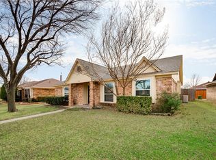 322 E Apollo Rd, Garland, TX 75040