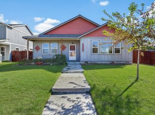 1352 SW 35th St, Redmond, OR 97756