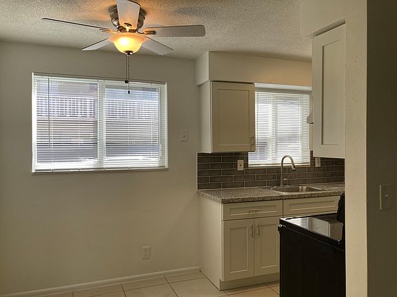 4th image of 1724 Johnson St #6