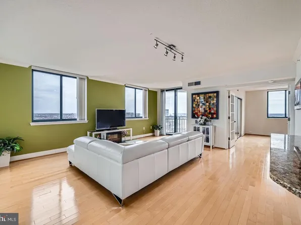 414 Water St Unit 2713, Baltimore, MD 21202