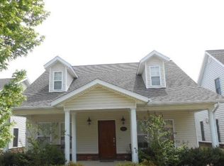 1404 NE Young Ave, Bentonville, AR 72712