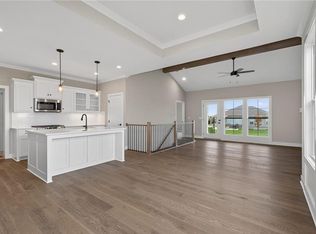 8281 Brockway St, Lenexa, KS 66220