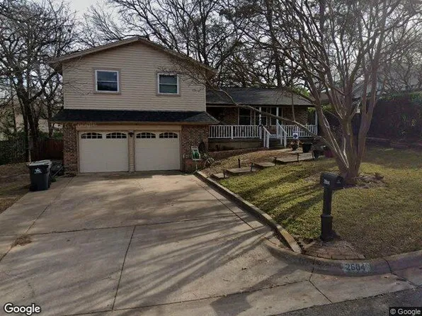 2604 Oak Cliff Ln, Arlington, TX 76012