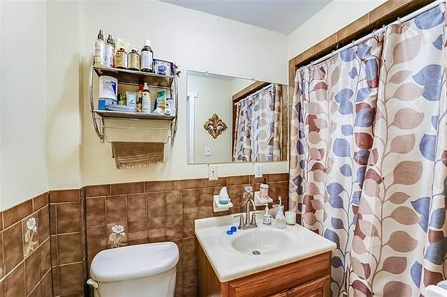 1228 Park Ave #3R — Photo 8