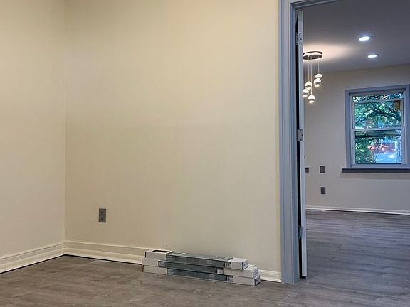 2nd image of 181 Eckford St #2LL