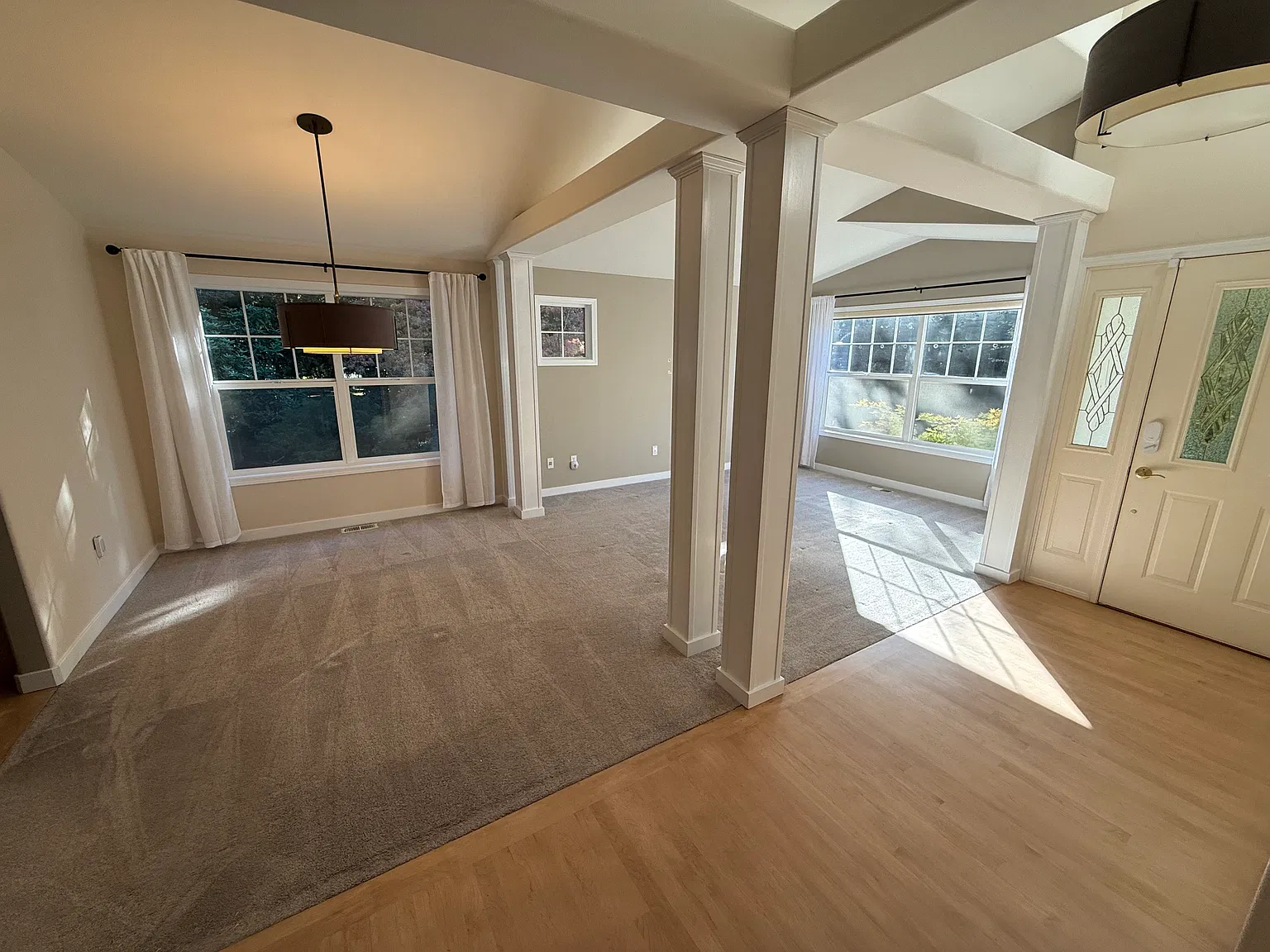 3 bed, 2.5 bath, 1720 sqft, $4,250 — Photo 3