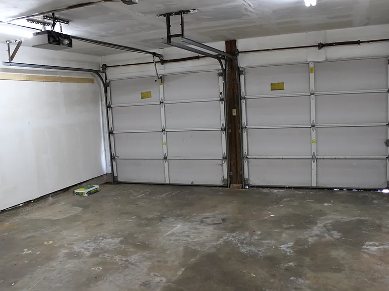 1807 W Scott St — Photo 19