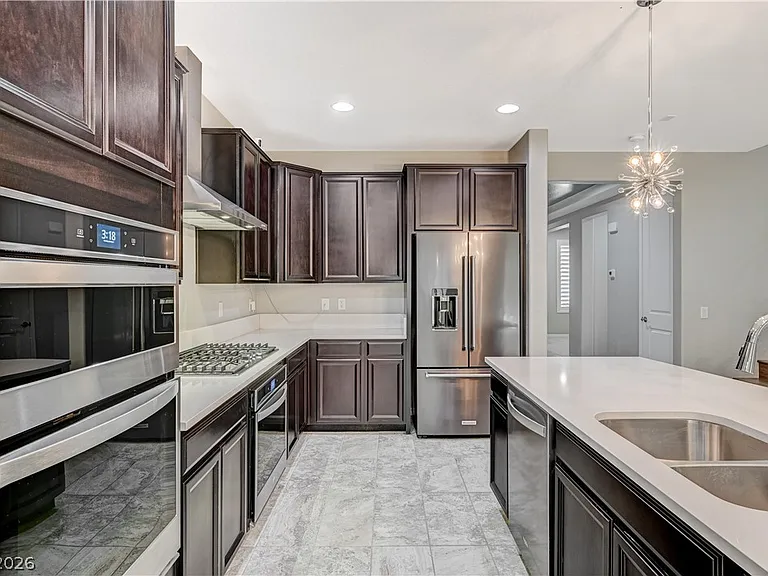 3741 Glasstop Dr — Photo 22