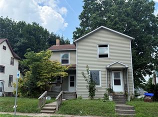 193 3rd Ave, Sharon, PA 16146