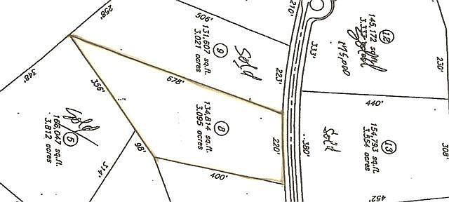 1st image of 8 Circle Lake Dr