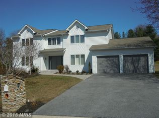 7 Red Maple Ct, Owings Mills, MD 21117