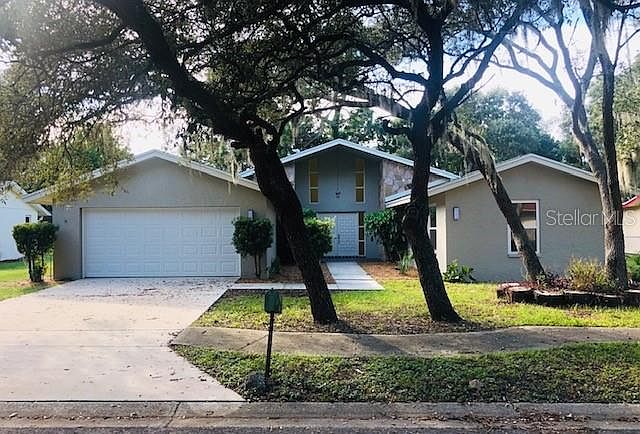1st image of 425 Wayfarer Ct