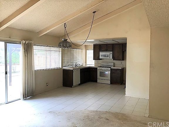 4th image of 6020 E La Paz Way