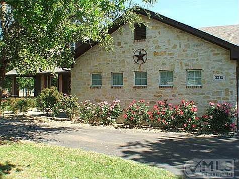 1st image of 3215 Golden Oaks Cir