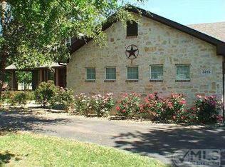 3215 Golden Oaks Cir, Granbury, TX 76049