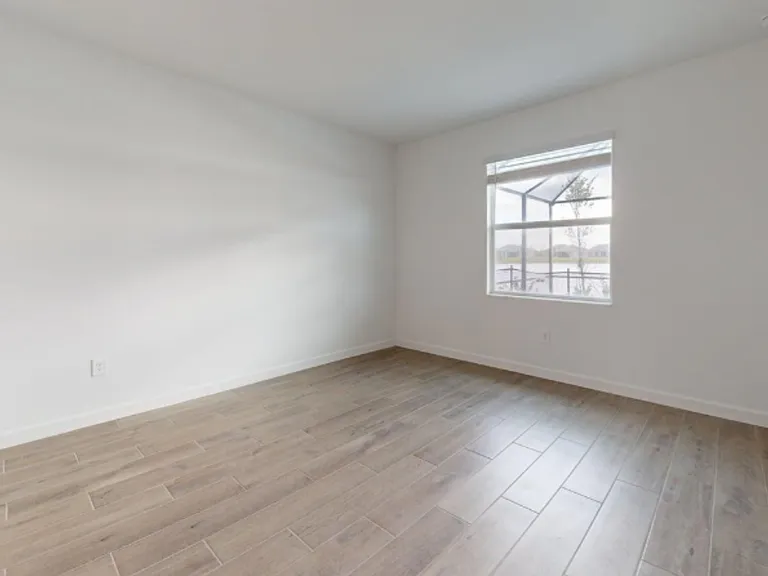 7949 Lakes Edge Ln — Photo 14