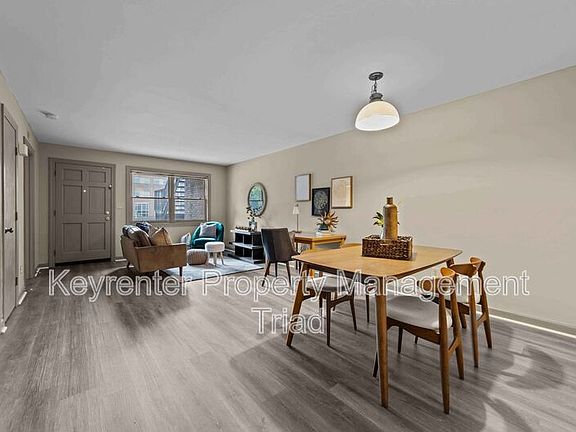 4th image of 211 McIver St #A