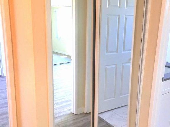 5th image of 5051 Whitsett Ave #12