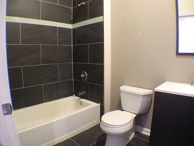 1509 W Girard Ave #10 — Photo 13