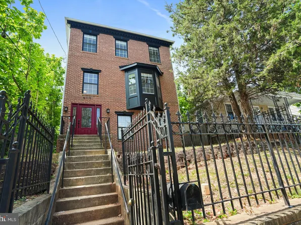 5115 Bass Pl SE, Washington, DC 20019