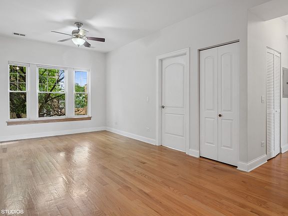 3rd image of 3410 W Sunnyside Ave #2