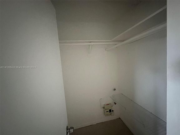 5th image of 101 NE 41st St APT C52
