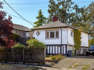 1645 Haultain St, Victoria, BC V8R 2K8