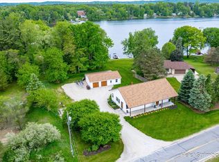 1200 Iroquois Trl, Hastings, MI 49058