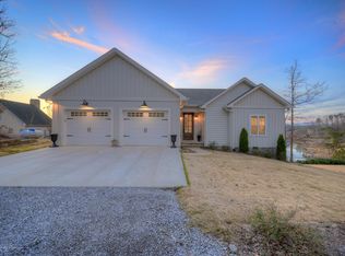 121 W Pointe Dr, Arley, AL 35541