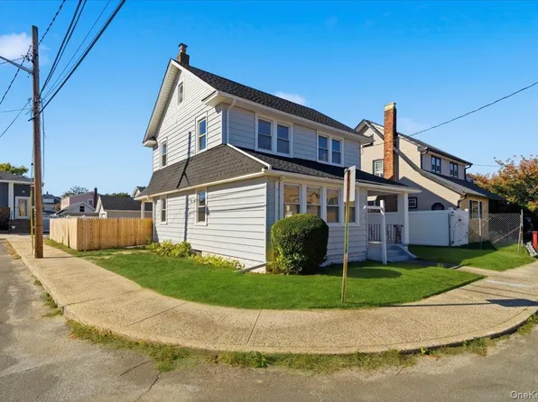 4 Hilton Street, Lynbrook, NY 11563