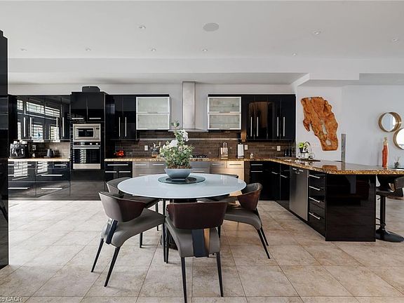 5th image of 120 Bronte Rd W #7