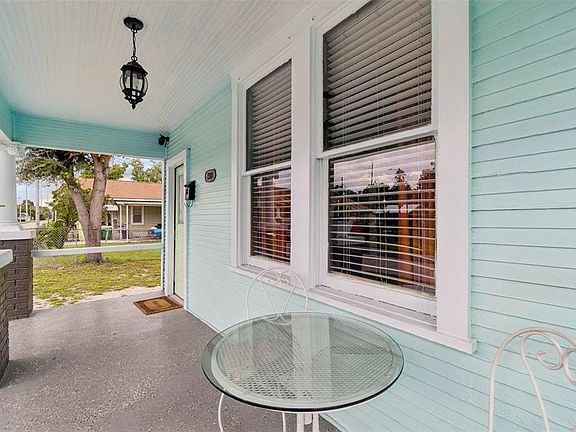 3rd image of 2307 E 11TH AVENUE