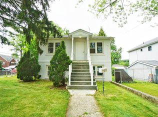 2132 Victory Blvd, Staten Island, NY 10314