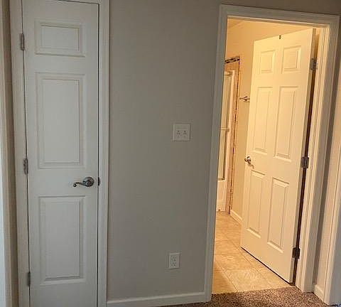 hallway between 2 bedrooms