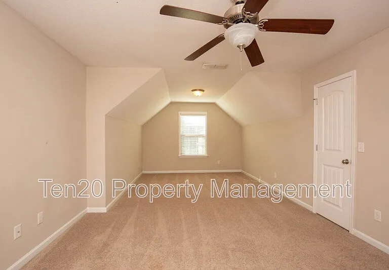 2510 Ridgewood Way — Photo 30