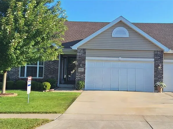 492 Pleasant Breeze Dr, Wentzville, MO 63385